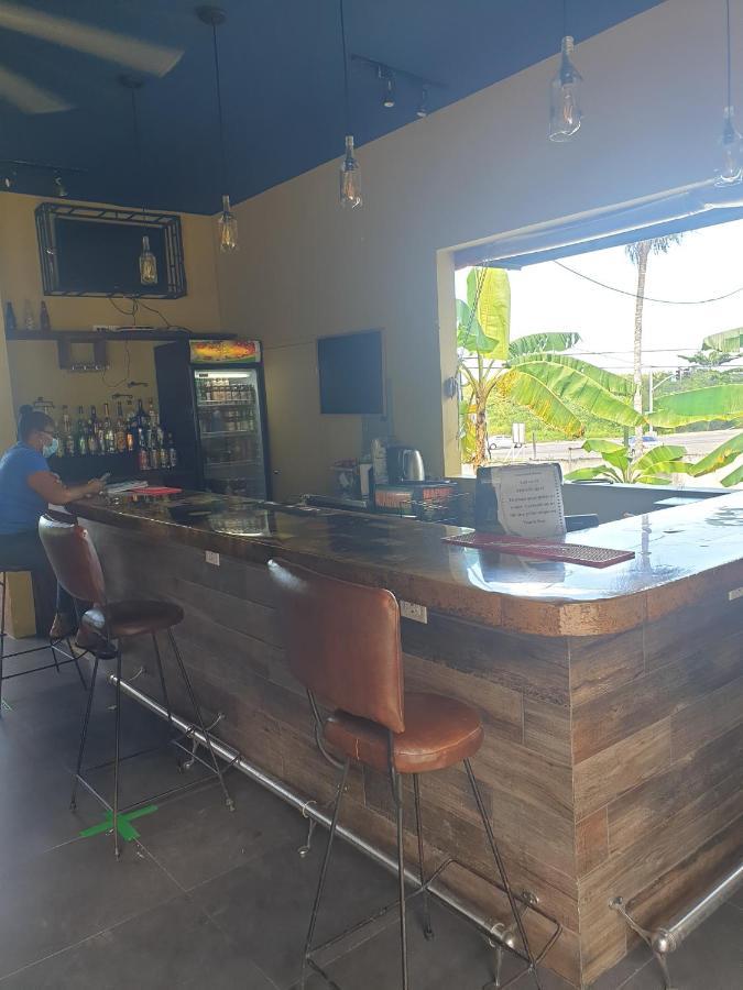 Palm Bay Guest House & Restaurant Montego Bay Ngoại thất bức ảnh